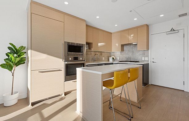 415 8888 Osler Street Marpole