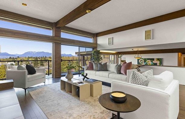 5012 Maple Street Quilchena