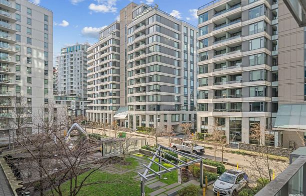 316 1661 Quebec Street Mount Pleasant VE