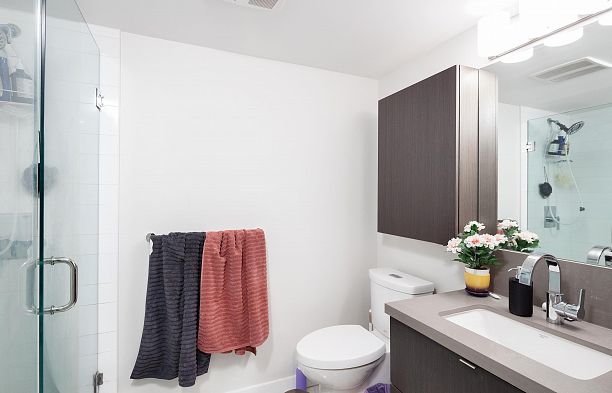 402 8238 Lord Street Marpole