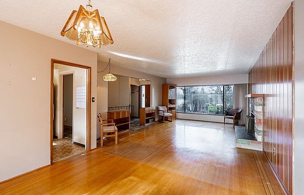 5240 East Boulevard Quilchena