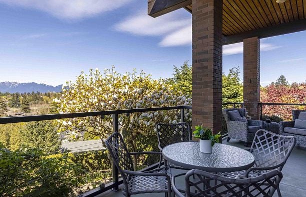 5012 Maple Street Quilchena