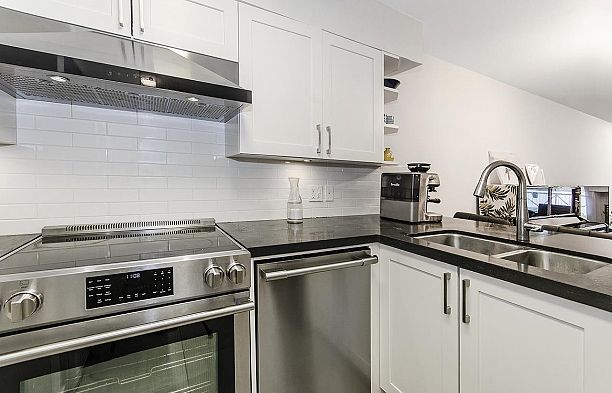 210 5788 Vine Street Kerrisdale