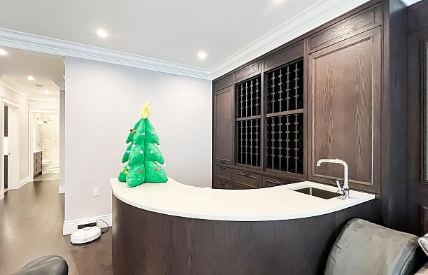 2071 W 36th Avenue Quilchena