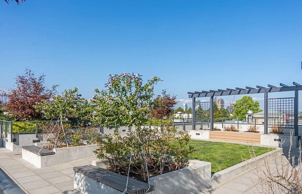 415 8888 Osler Street Marpole