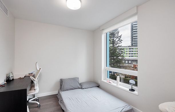 402 8238 Lord Street Marpole