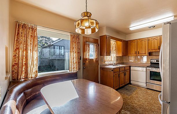 5240 East Boulevard Quilchena