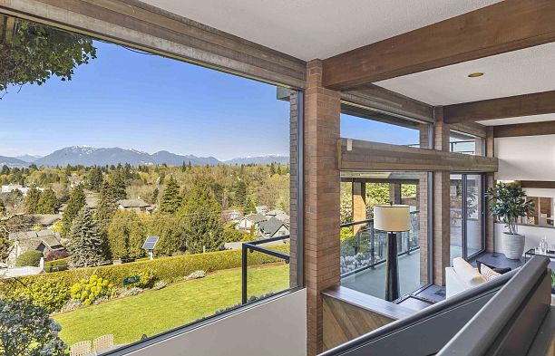 5012 Maple Street Quilchena