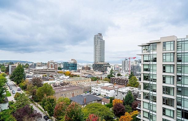 1102 1316 W 11th Avenue Fairview VW