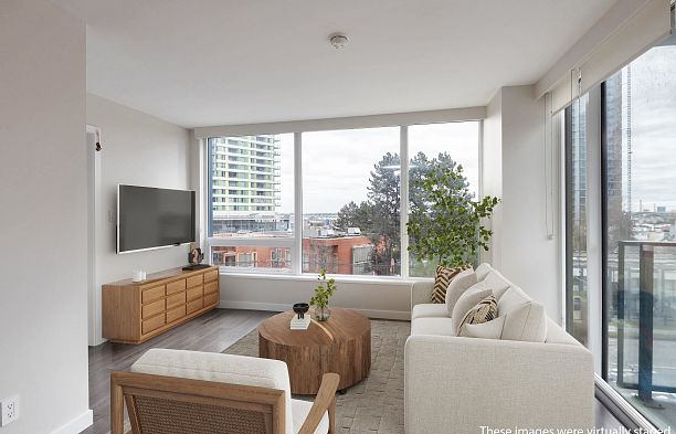 402 8238 Lord Street Marpole