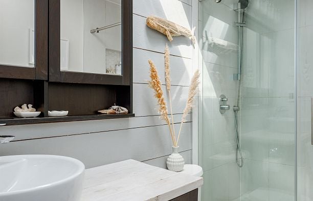 21 1182 W 7th Avenue Fairview VW