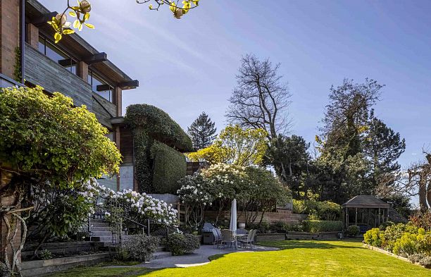 5012 Maple Street Quilchena