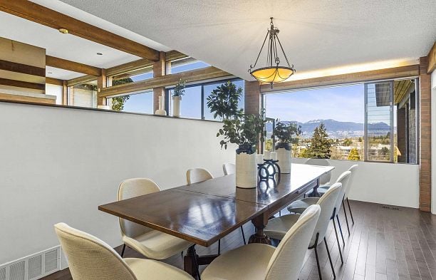 5012 Maple Street Quilchena