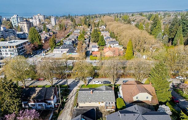 5240 East Boulevard Quilchena