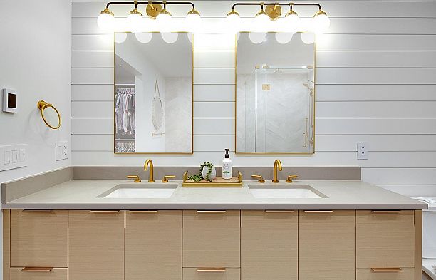 2159 Mcmullen Avenue Quilchena