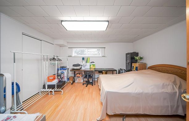 676 W 53rd Avenue South Cambie