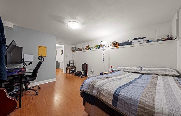 660 W 13th Avenue Fairview VW