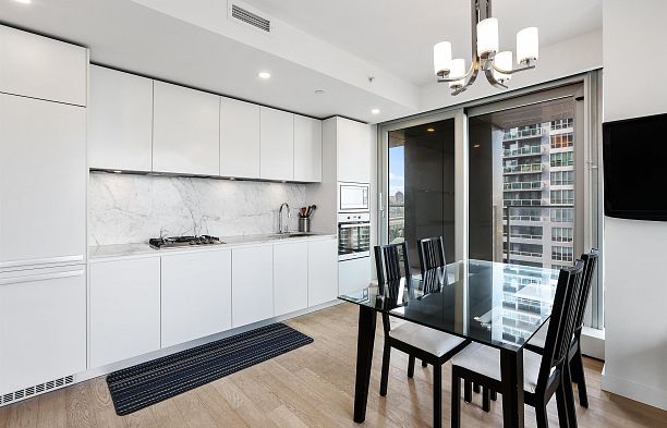 1205 1480 Howe Street Yaletown