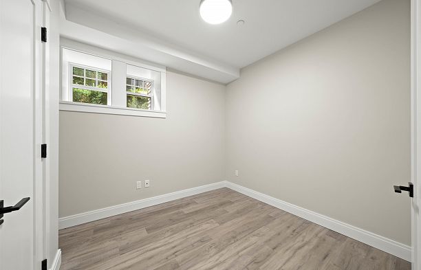 1458 W 45th Avenue South Granville