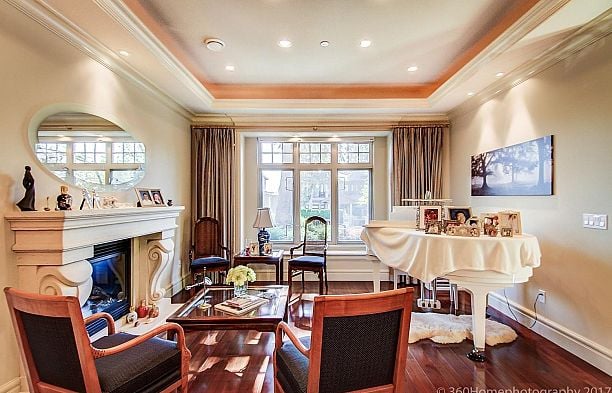 6981 Laurel Street South Cambie