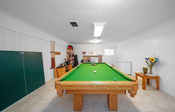 676 W 53rd Avenue South Cambie