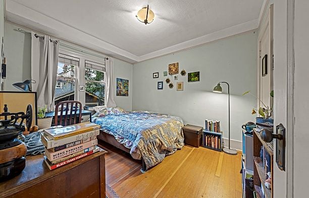 660 W 13th Avenue Fairview VW