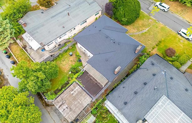 676 W 53rd Avenue South Cambie