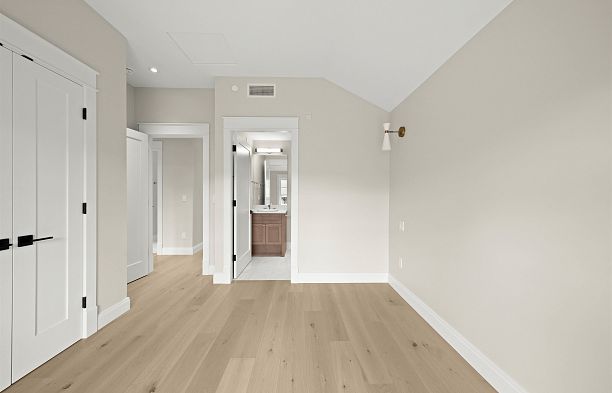 1458 W 45th Avenue South Granville