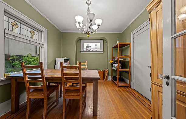 660 W 13th Avenue Fairview VW