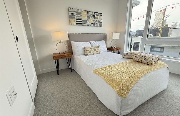 302 6859 Cambie Street South Cambie