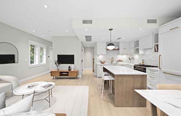 1458 W 45th Avenue South Granville