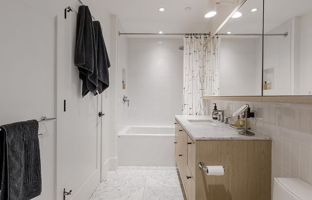 2502 W 33rd Avenue MacKenzie Heights