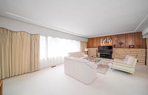 676 W 53rd Avenue South Cambie