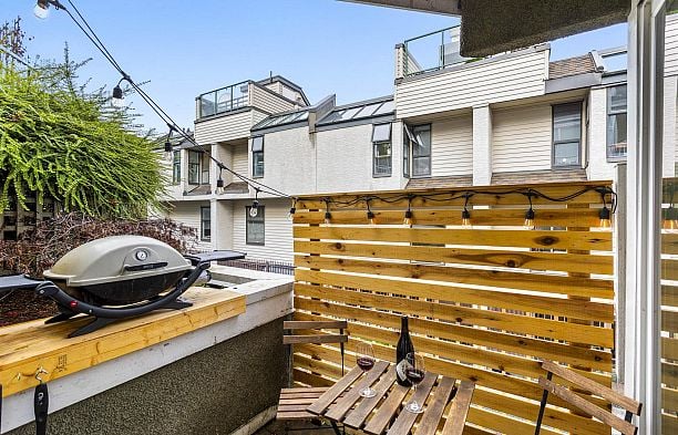 104 1045 W 8th Avenue Fairview VW