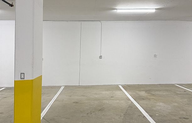 302 6859 Cambie Street South Cambie