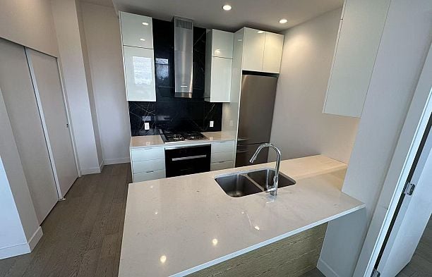 406 6733 Cambie Street South Cambie