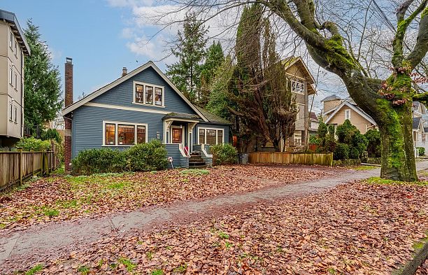 660 W 13th Avenue Fairview VW