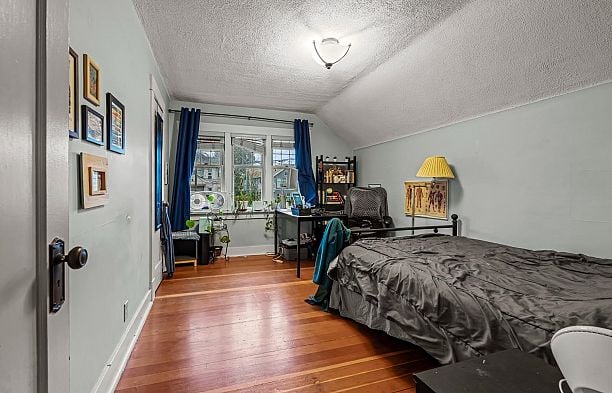 660 W 13th Avenue Fairview VW