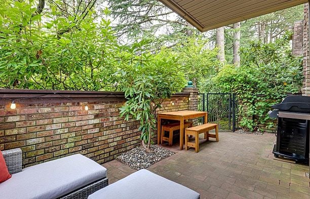 102 1266 W 13th Avenue Fairview VW