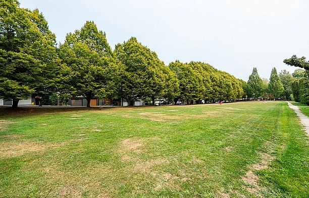 1796 W 14th Avenue Fairview VW