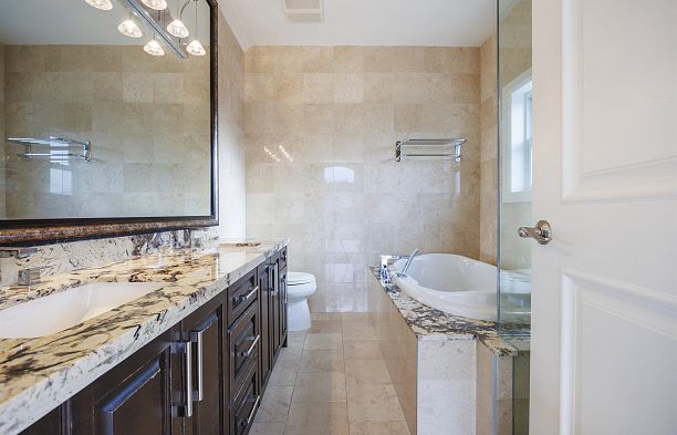 4482 Brakenridge Street Quilchena