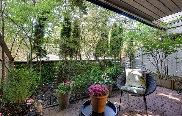 4035 Springtree Drive Quilchena