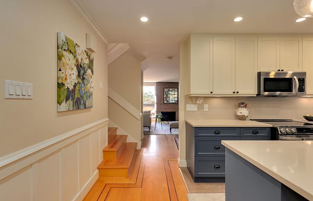 4035 Springtree Drive Quilchena