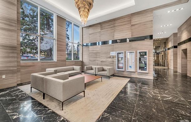 708 455 SW Marine Drive Marpole