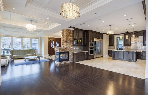 4482 Brakenridge Street Quilchena