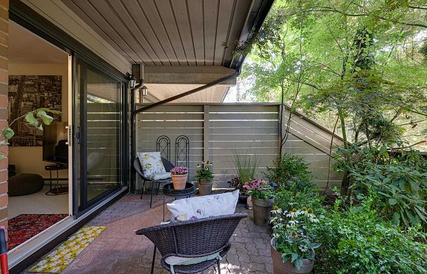 4035 Springtree Drive Quilchena