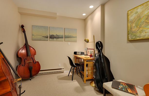 4035 Springtree Drive Quilchena