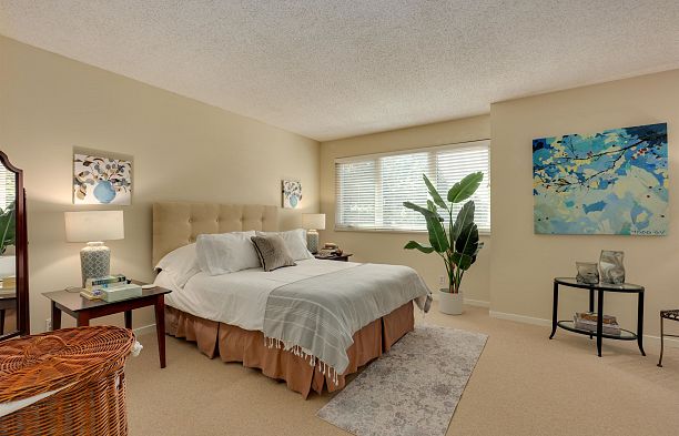 4035 Springtree Drive Quilchena