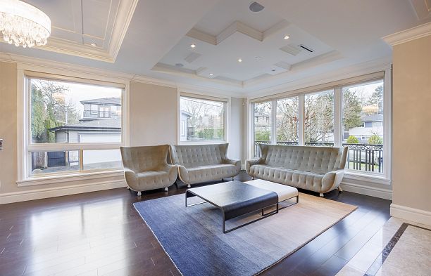 4482 Brakenridge Street Quilchena