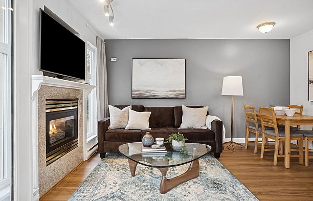 201 1099 W 71st Avenue Marpole